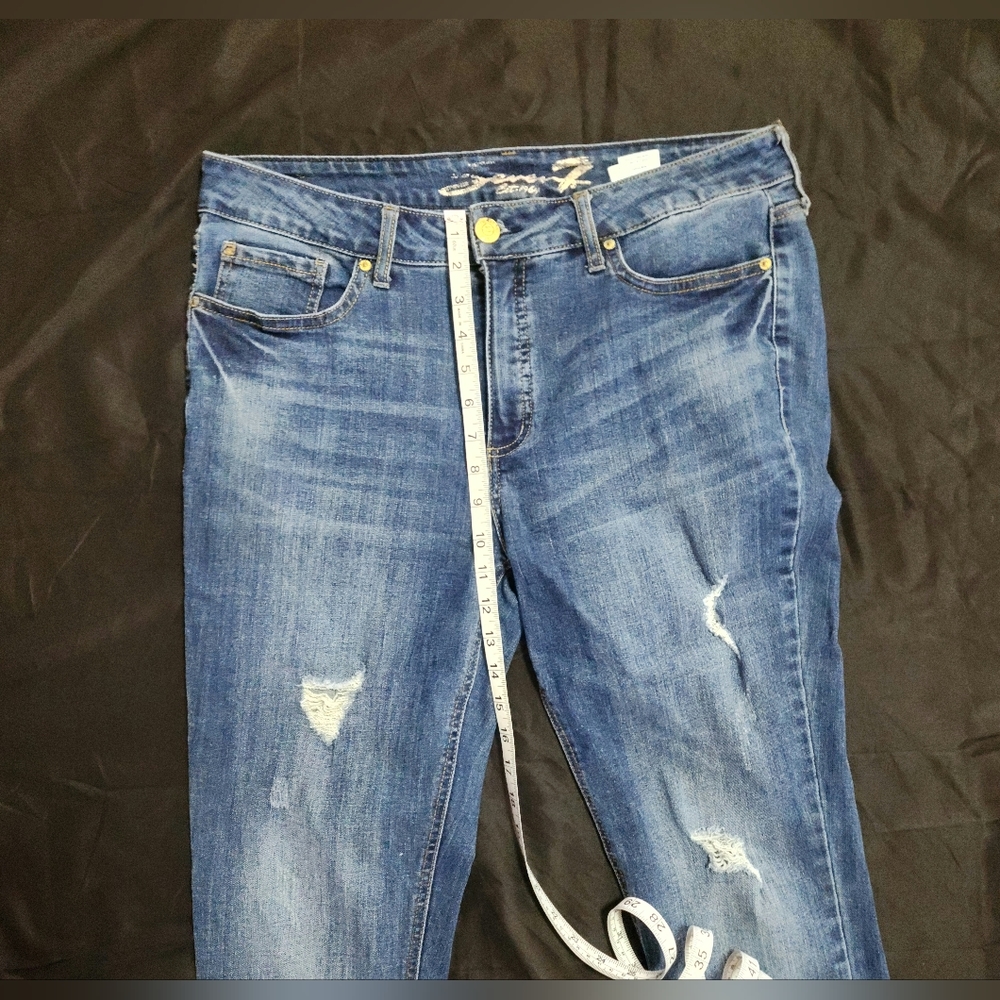 SEVEN 7 WEEKEND JEANS Distressed Size 12 - Picture 5 of 9